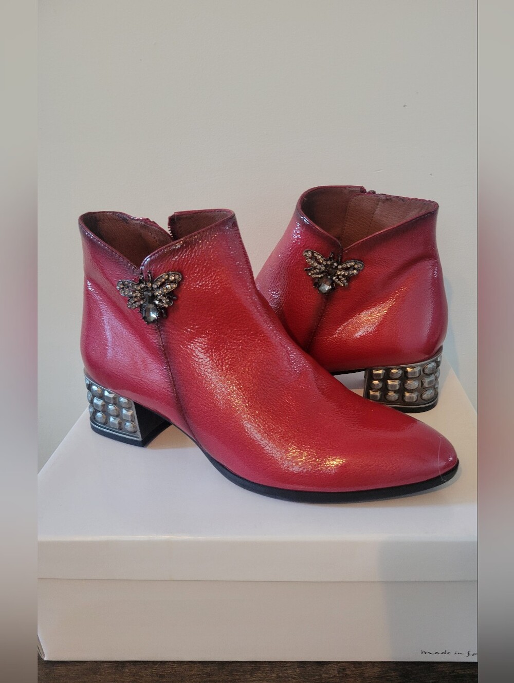 Hispanitas Nadia Red Patent Leather Ankle Boots Bee Studded Heel Size 40